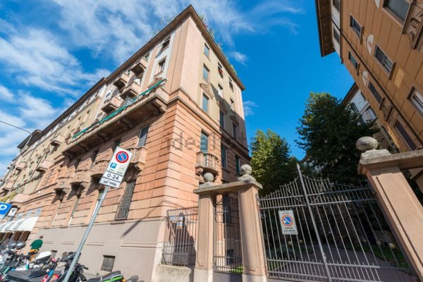 appartamento in vendita a Milano in zona Piazzale Lodi