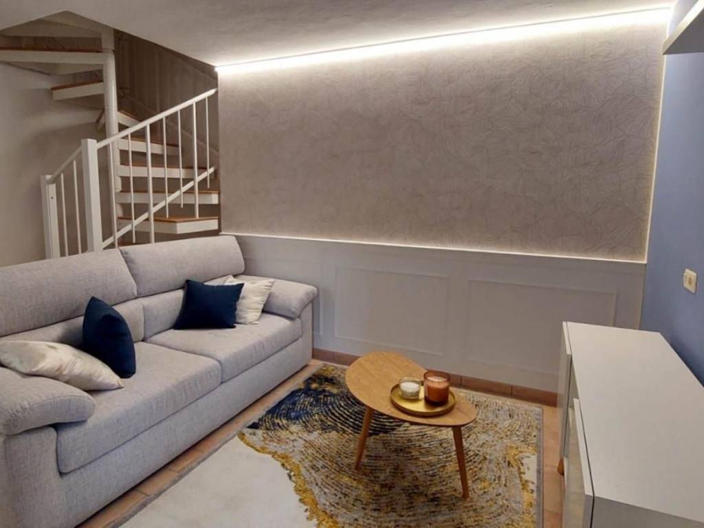 appartamento in vendita a Milano in zona Piazzale Lodi