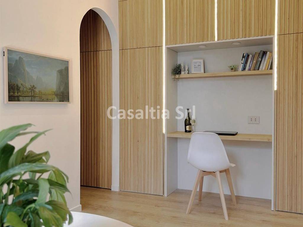 appartamento in vendita a Milano in zona Cadorna