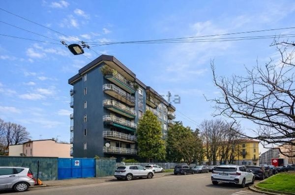 appartamento in vendita a Milano in zona Villapizzone
