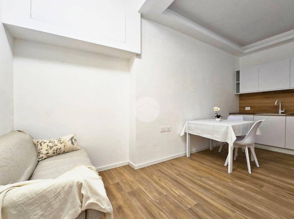 appartamento in vendita a Milano in zona Segnano