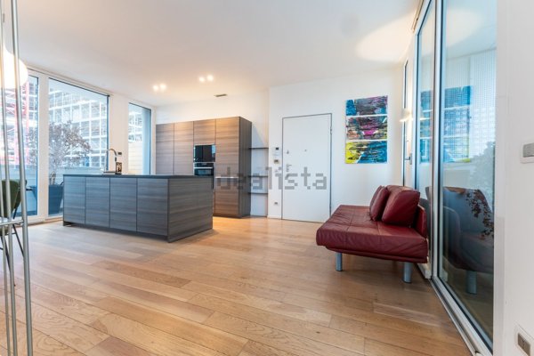 appartamento in vendita a Milano in zona Piazzale Lodi