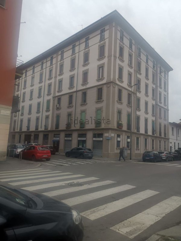 appartamento in vendita a Milano in zona Piazzale Lodi