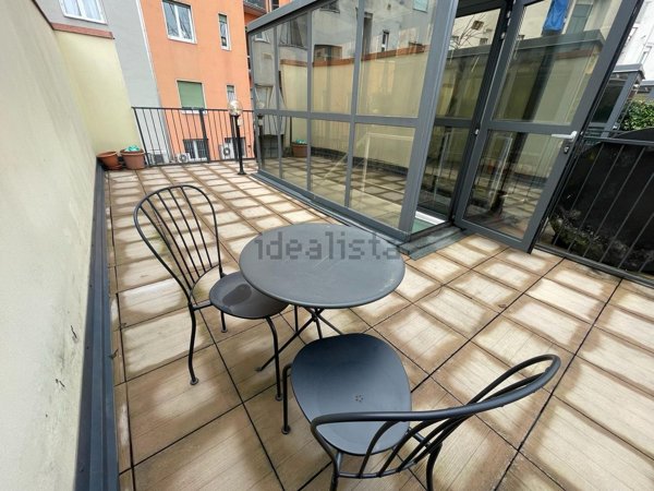 appartamento in vendita a Milano in zona Porta Genova