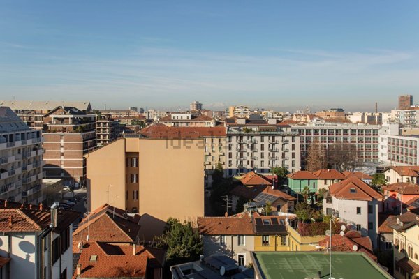 appartamento in vendita a Milano in zona Isola
