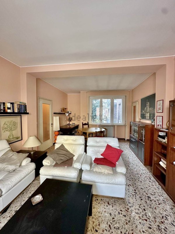 appartamento in vendita a Milano in zona Prato Centenaro