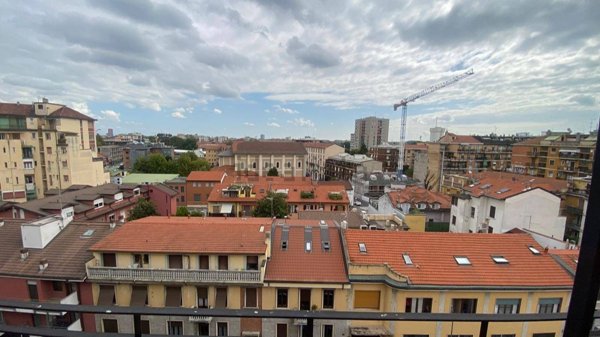 appartamento in vendita a Milano in zona Gorla