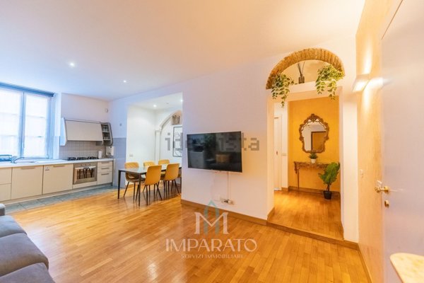 appartamento in vendita a Milano in zona Porta Garibaldi