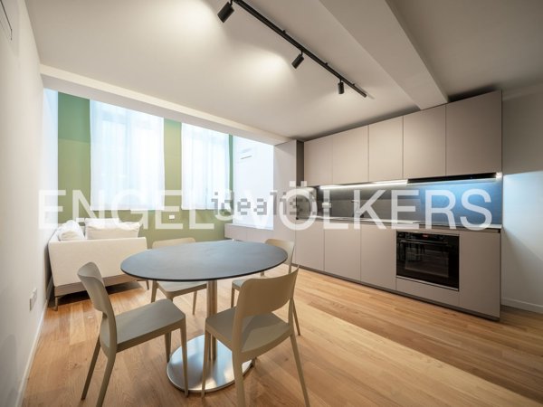 appartamento in vendita a Milano in zona Centro Direzionale