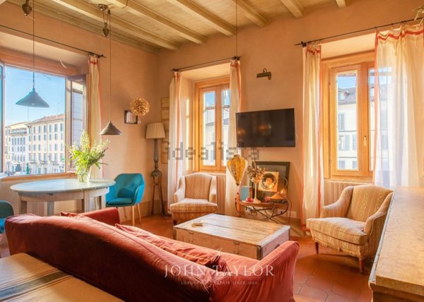 appartamento in vendita a Milano in zona Porta Genova