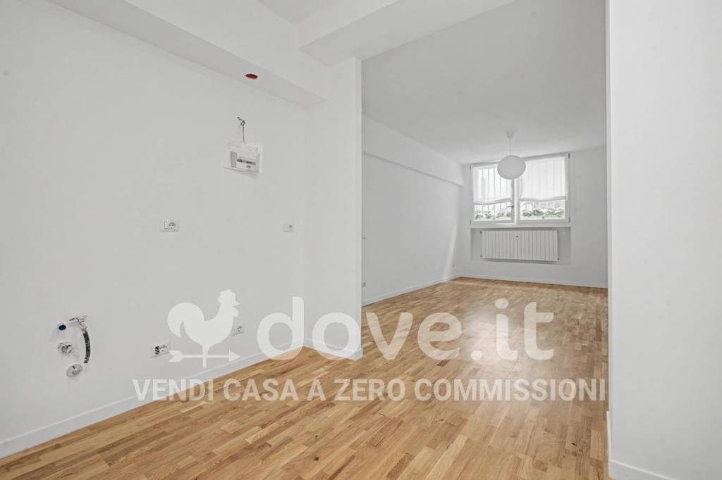 appartamento in vendita a Milano in zona Loreto
