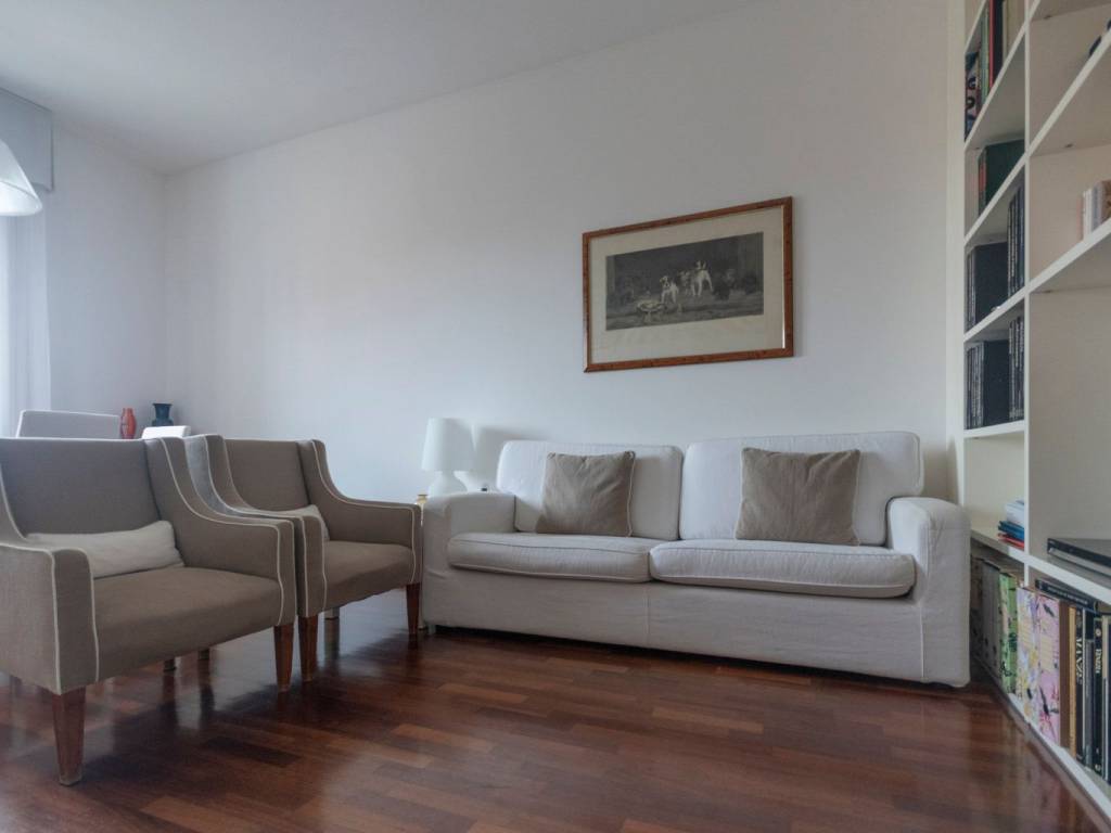 appartamento in vendita a Milano in zona Il Portello