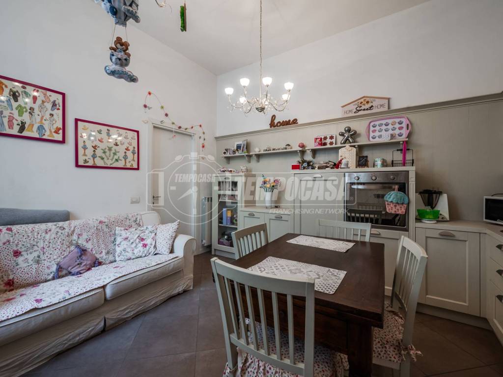 appartamento in vendita a Milano in zona Bocconi