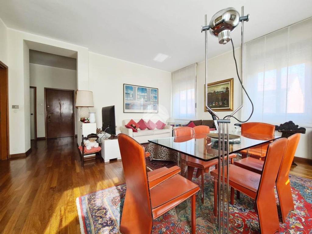 appartamento in vendita a Milano in zona Niguarda