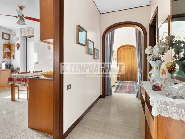 appartamento in vendita a Milano in zona Barona