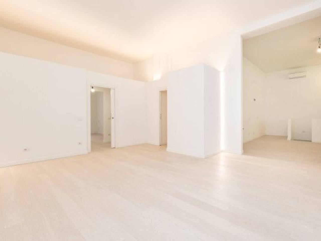 appartamento in vendita a Milano in zona Vigentino