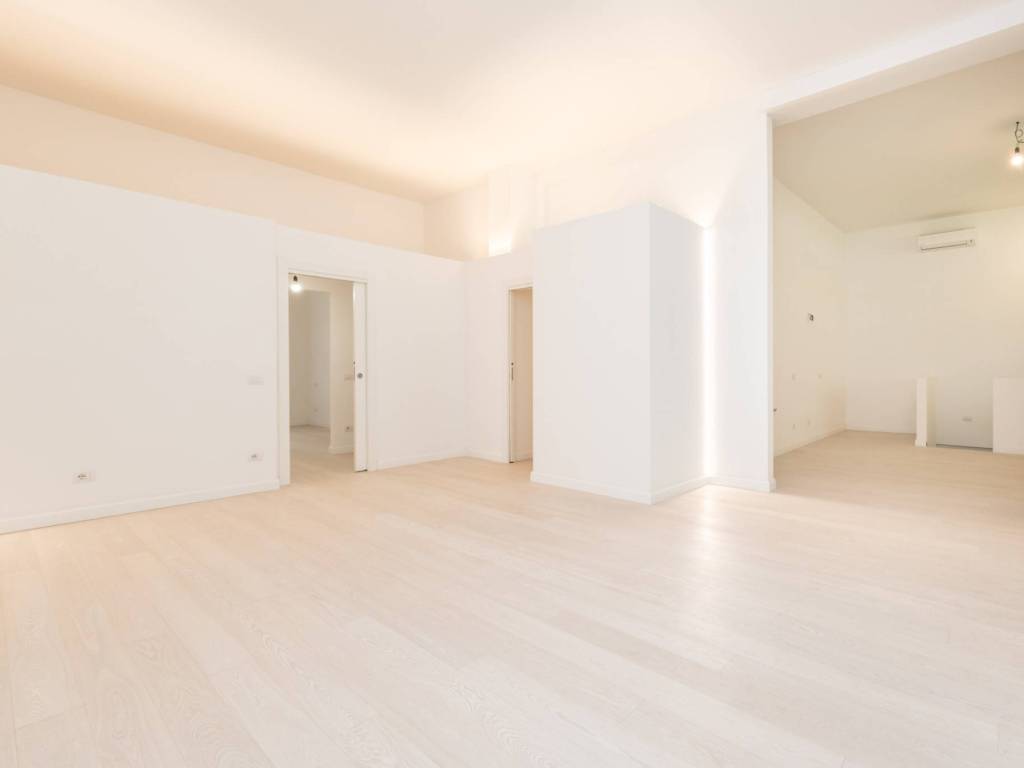 appartamento in vendita a Milano in zona Vigentino