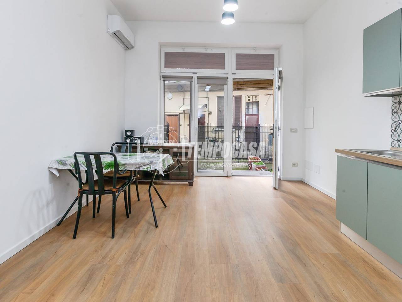 appartamento in vendita a Milano in zona Dergano