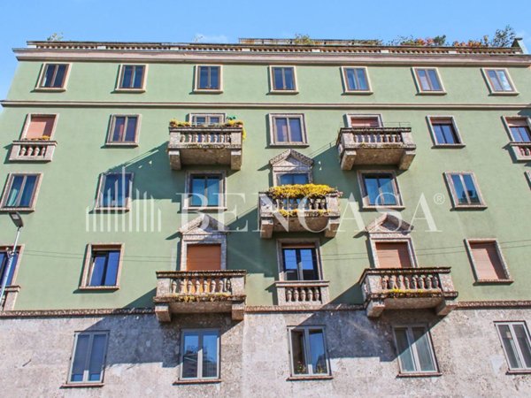 appartamento in vendita a Milano in zona Guastalla