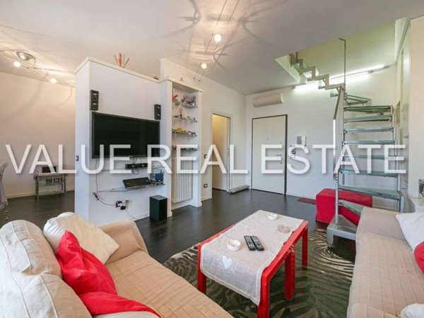 appartamento in vendita a Milano in zona Lorenteggio