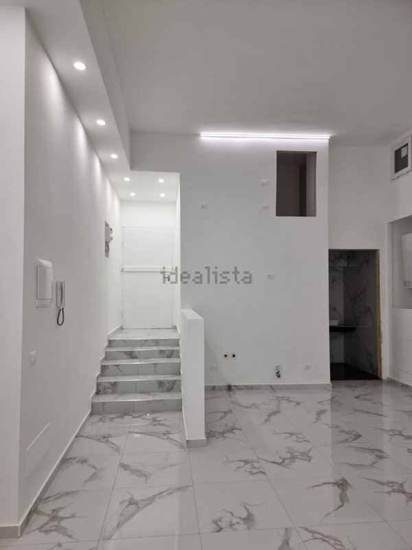 ufficio in vendita a Milano in zona Guastalla