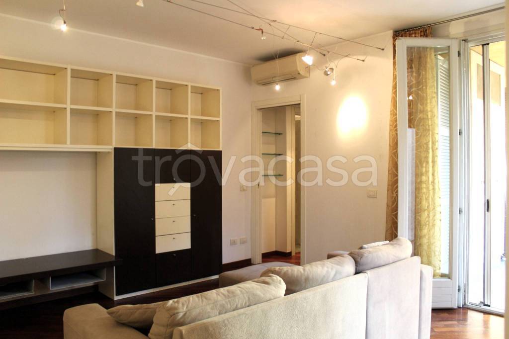 appartamento in vendita a Milano in zona Isola