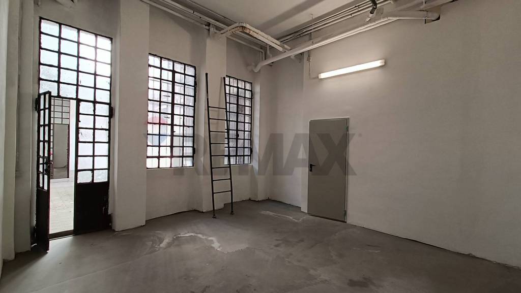 negozio in vendita a Milano