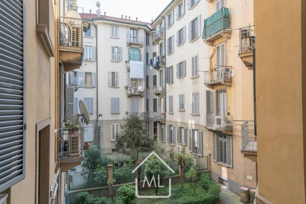 appartamento in vendita a Milano in zona Sempione