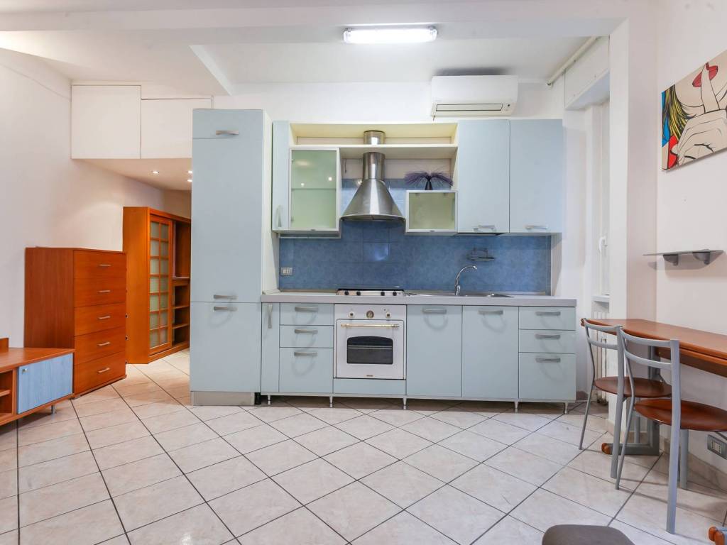 appartamento in vendita a Milano in zona Solari