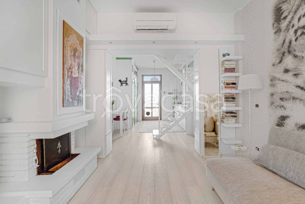 appartamento in vendita a Milano in zona Il Portello