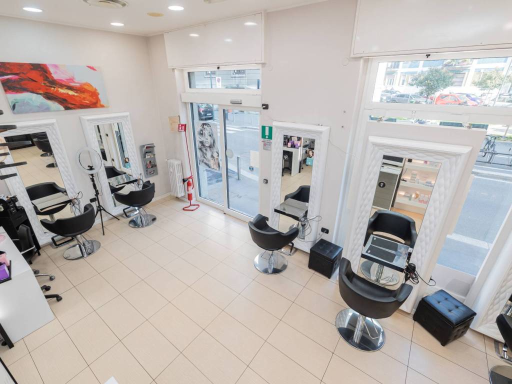 negozio in vendita a Milano in zona Solari