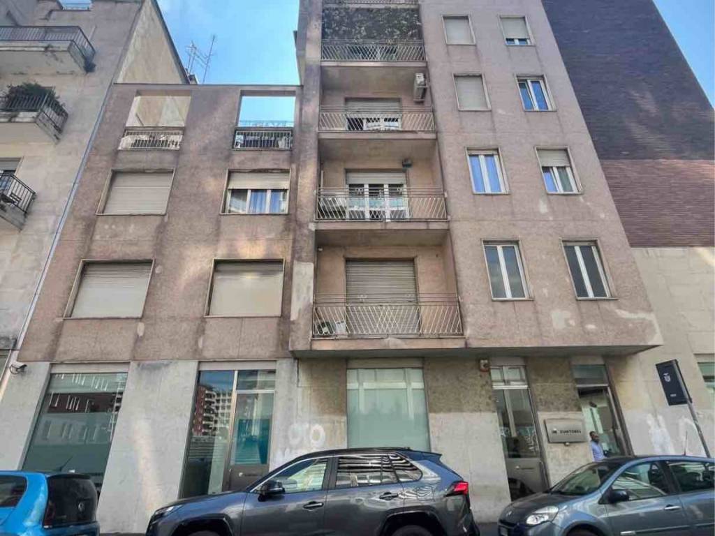 appartamento in vendita a Milano in zona Centro Direzionale