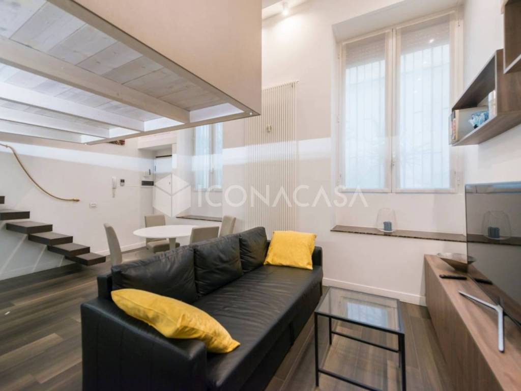 appartamento in vendita a Milano in zona Centro Direzionale