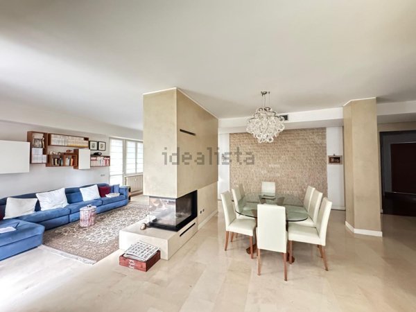 appartamento in vendita a Milano in zona Il Portello