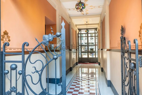 appartamento in vendita a Milano in zona Porta Nuova