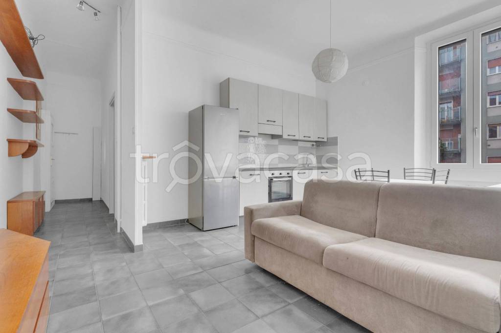 appartamento in vendita a Milano in zona Segnano