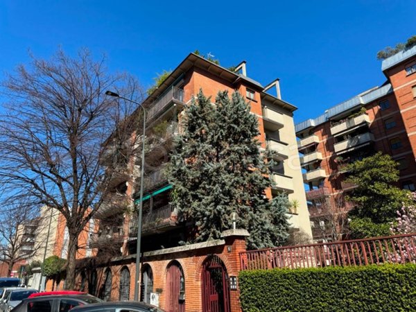 appartamento in vendita a Milano in zona San Siro