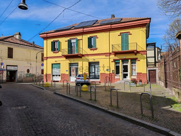 appartamento in vendita a Milano in zona Baggio