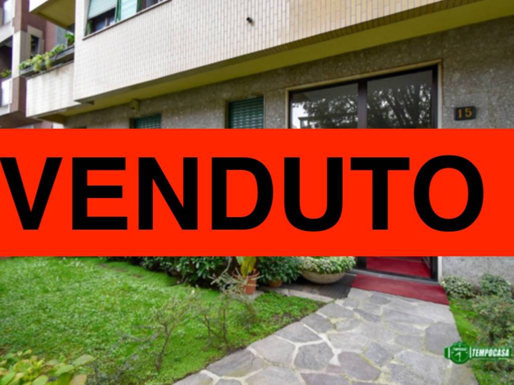 appartamento in vendita a Milano in zona Sempione