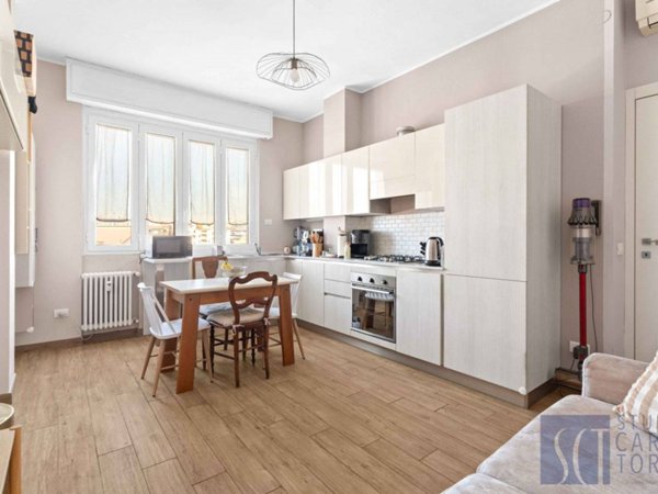 appartamento in vendita a Milano in zona Porta Ticinese