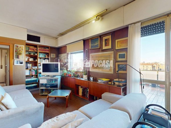 appartamento in vendita a Milano in zona Loreto