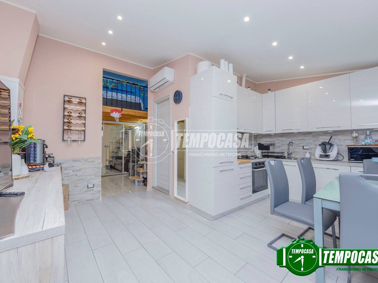 appartamento in vendita a Milano in zona Baggio