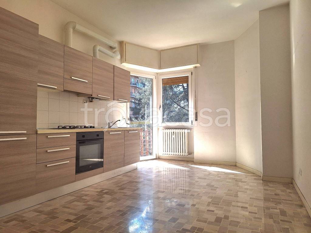 appartamento in vendita a Milano in zona Solari