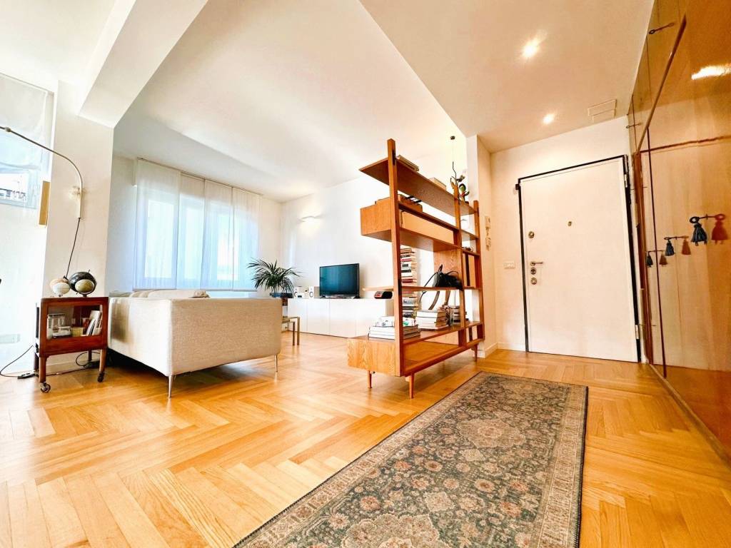 appartamento in vendita a Milano in zona Città Studi