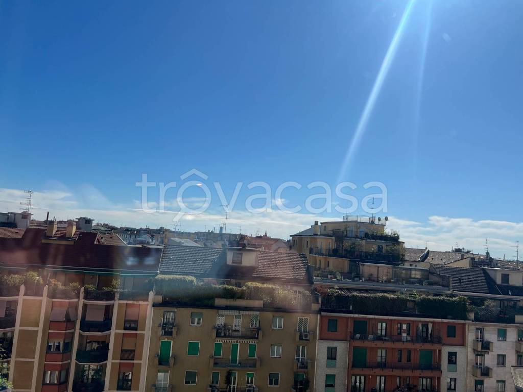 appartamento in vendita a Milano in zona Solari