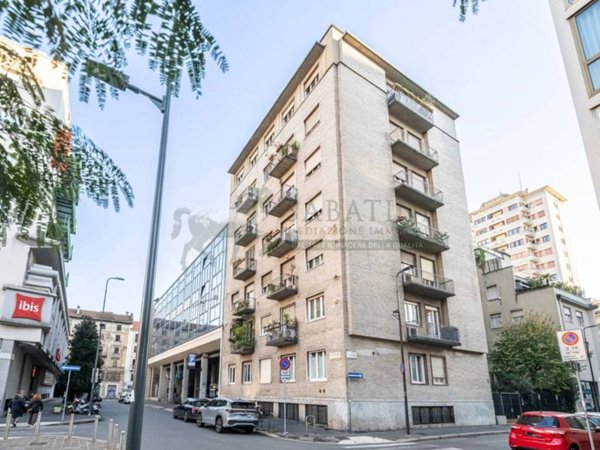 appartamento in vendita a Milano in zona Centro Direzionale