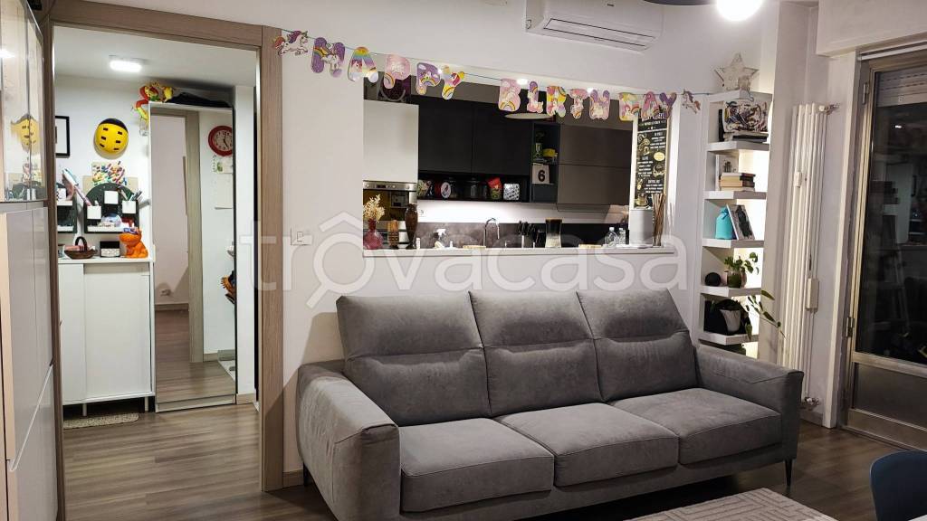 appartamento in vendita a Milano in zona Corvetto