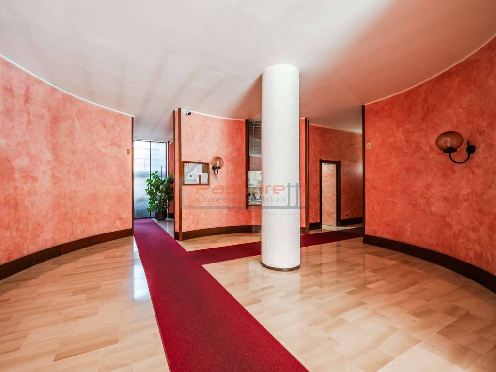 appartamento in vendita a Milano in zona Molino Dorino
