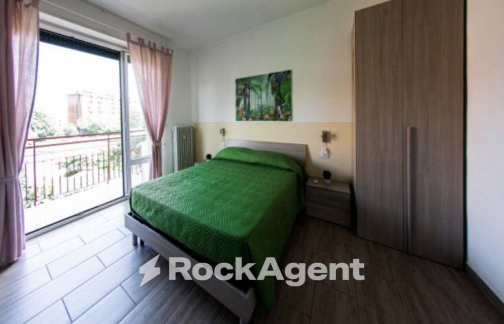 appartamento in vendita a Milano in zona Lorenteggio