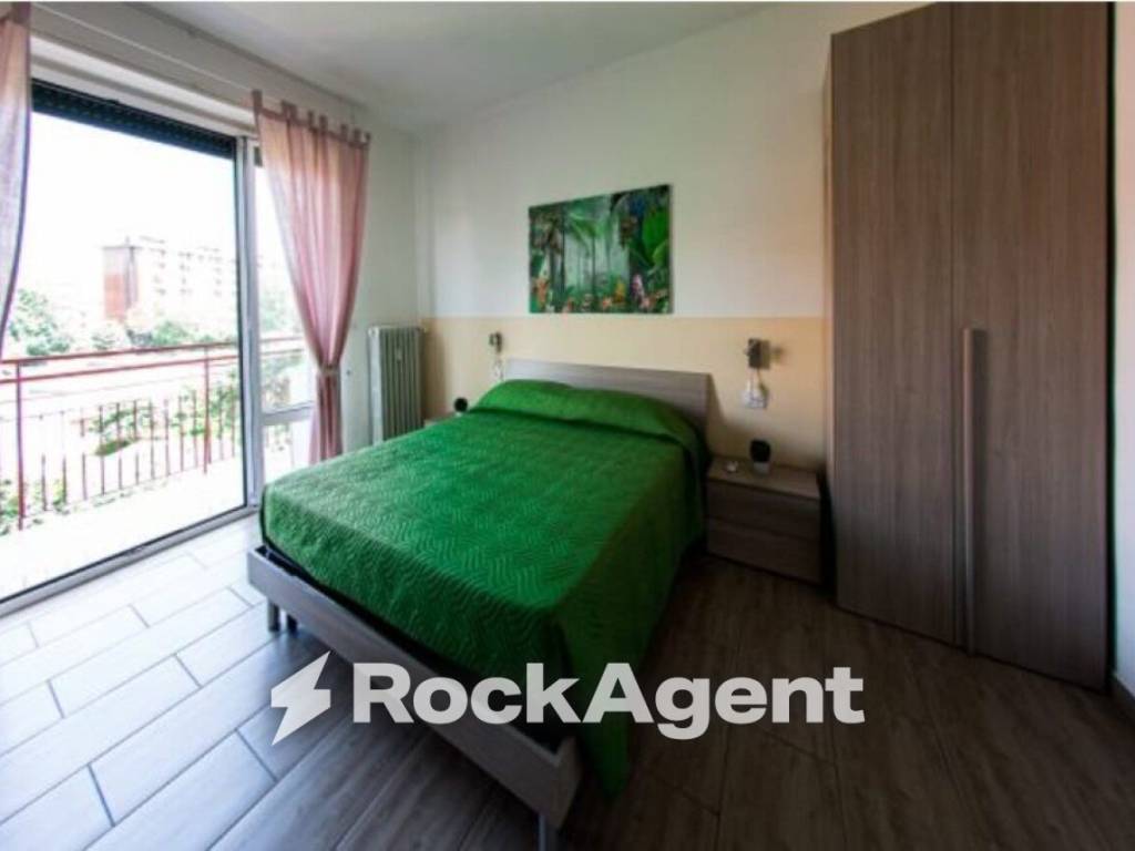 appartamento in vendita a Milano in zona Lorenteggio